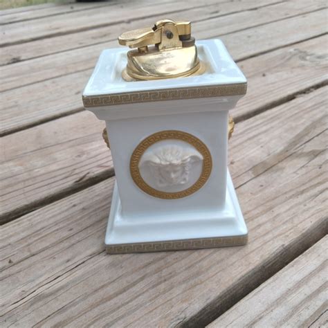 versace lighter
